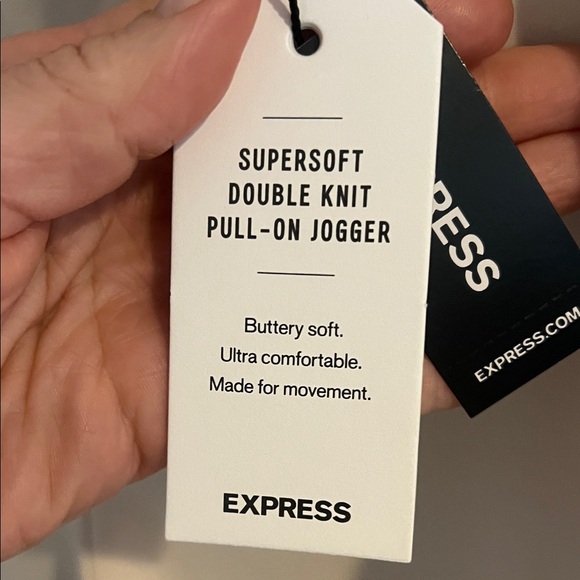 Express Light Beige Suit Set - Picture 12 of 16